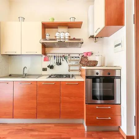 Apartment Alessia's Flat- Lorenteggio Milan