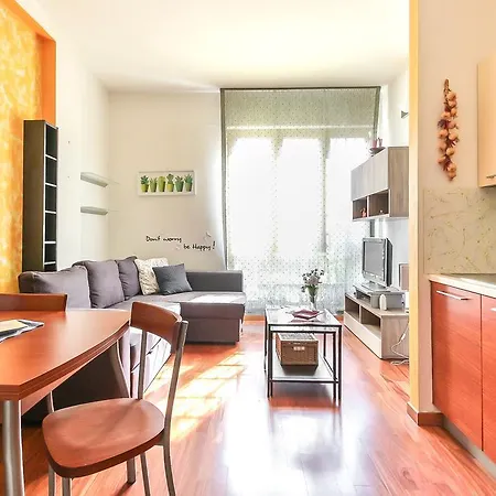 Alessia's Flat- Lorenteggio *